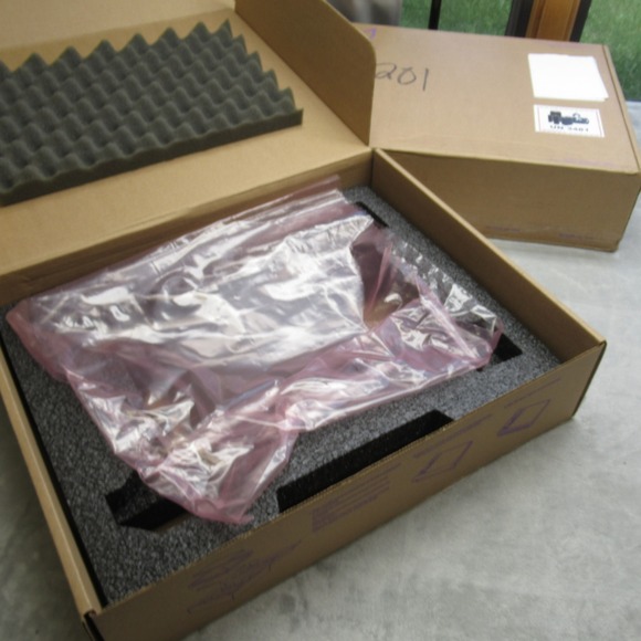 2 Pc Laptop Shipping Boxes Kit Packaging Foam Inserts 16x11x2 W/‎ Padding - Picture 1 of 10